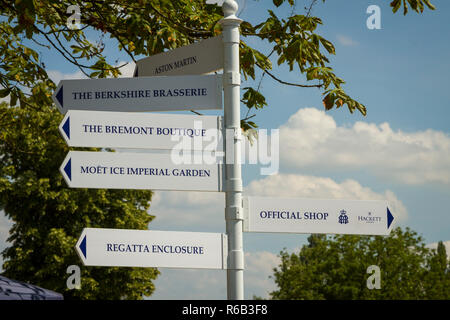 Hinweisschilder an der Henley Royal Regatta Stockfoto