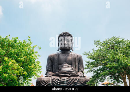 Buddha Statue im Bagua Berg Baguashan in Changhua, Taiwan Stockfoto