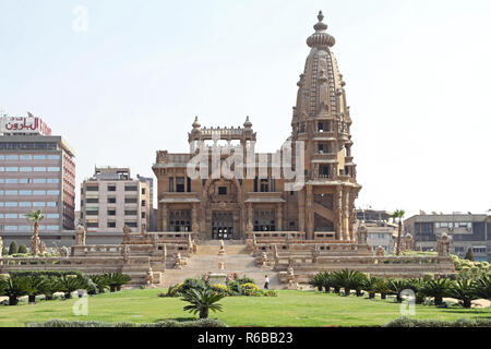 Kairo, Ägypten - MÄRZ 03: Baron Palast in Kairo am 03 Maerz, 2010. Abgebrochene Baron Empain Palast in der Stadt Heliopolis in Kairo, Ägypten. Stockfoto