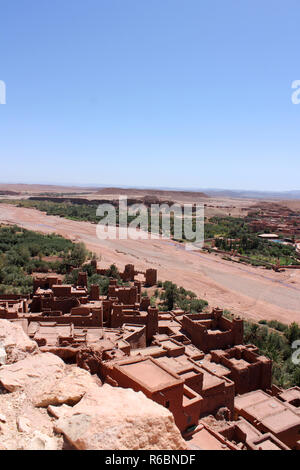 Aït-Ben-haddou Lehmbauten am Salzfluss - Weltkulturerbe Stockfoto