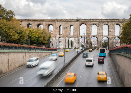 Valens Aquädukt in Istanbul Stockfoto