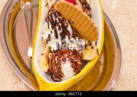 Eis mit Banane Stockfoto