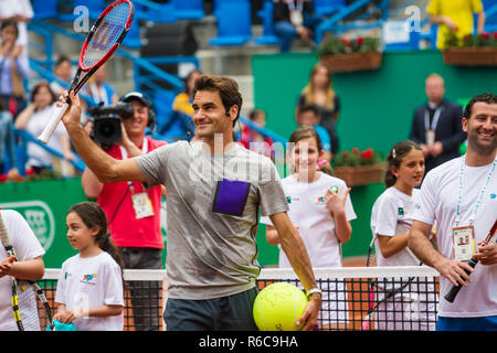 Roger Federer an Garanti Koza, Istanbul in der Türkei 2015. Spielen auf Sandplatz Tennis. Stockfoto