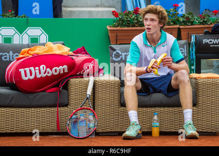 Andrej Rublev in ATP 250 Istanbul Öffnen 27. April - 3. Mai 2015 an die Garanti Koza Arena Stockfoto