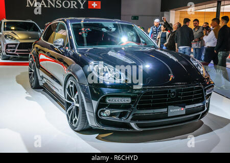 FRANKFURT - Sept. 2015: Macan Mansory Porsche auf der IAA International Motor Show am 20. September vorgelegt, 2015 in Frankfurt am Main, Deutschland Stockfoto