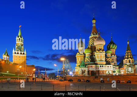 Russland, Moskau, Kreml und der hl. Basilius Kathedrale, dem Roten Platz Stockfoto