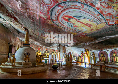 Höhle des Großen Könige, Dambulla Höhle, Tempel, Weltkulturerbe der UNESCO, zentrale Provinz, Sri Lanka, Asien Stockfoto