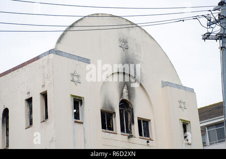 Meer Piint, Kapstadt, Südafrika. 5. Dez 2018. Das Feuer brach in der vergangenen Nacht im Beit Midrasch Morasha Synagoge in Arthur's Road. In der Nacht auf Dienstag. Die Polizei ermittelt. Credit: JOHNNY ARMSTEAD/Alamy leben Nachrichten Stockfoto