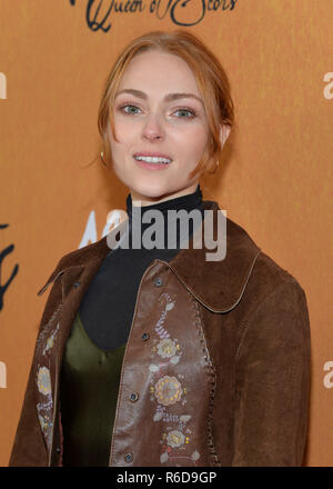 New York, USA. 4. Dez 2018. AnnaSophia Robb besucht die New Yorker Premiere von Maria Stuart Theater in Paris am 4. Dezember 2018 in New York City. Credit: Erik Pendzich/Alamy leben Nachrichten Stockfoto