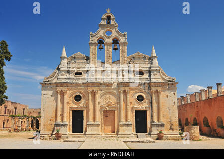 Die wichtigste Kirche von Kloster Arkadi, Symbol für den Kampf der Kreter gegen das Osmanische Reich, Rethymno, Kreta, Griechenland Stockfoto