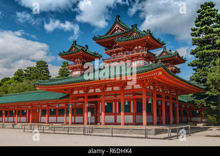 Dragon Hall an der Heian-Jingu Schrein In Kyoto, Japan Stockfoto