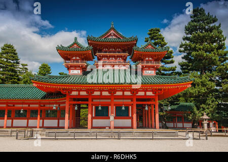 Dragon Hall an der Heian-Jingu Schrein In Kyoto, Japan Stockfoto