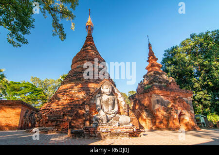 Yadana Hsimi Pagoden, Inwa, Mandalay, Myanmar, Birma Stockfoto