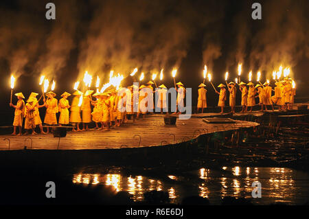 Eindruck Liu Sanjie Night Light Show Performance auf dem Li-fluss Yangshuo China Stockfoto