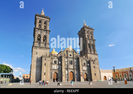 Puebla Cathedral ist eine römisch-katholische Kirche in der Stadt Puebla, Mexiko Stockfoto