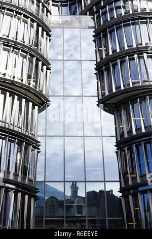 Abstrakte Sicht der Büros bei 60 Viadukt London Holborn Stockfoto