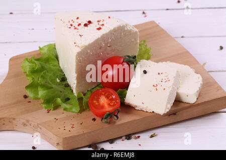 Knödel mit Adyghe Käse Stockfoto
