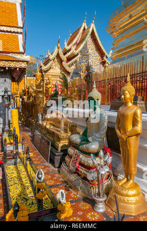 Emerald Buddha Image Wat Phrathat Doi Suthep, einer hoch verehrten buddhistischen Tempel in Chiang Mai, Thailand Stockfoto