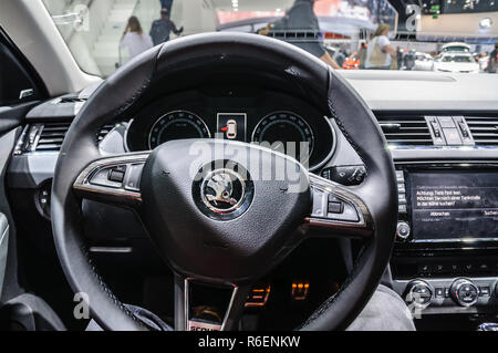 FRANKFURT - Sept. 2015: Skoda Octavia Scout auf der IAA International Motor Show am 20. September vorgelegt, 2015 in Frankfurt am Main, Deutschland Stockfoto