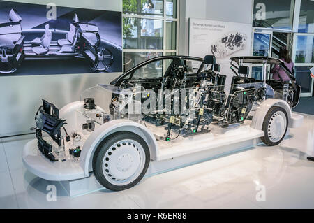 FRANKFURT - Sept. 2015: Car Concept auf der IAA International Motor Show vorgestellt am 20. September 2015 in Frankfurt am Main, Deutschland Stockfoto