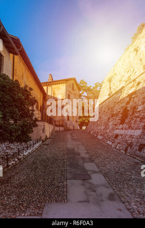 Burg auf dem Hügel Cidneo in Brescia, Italien Stockfoto