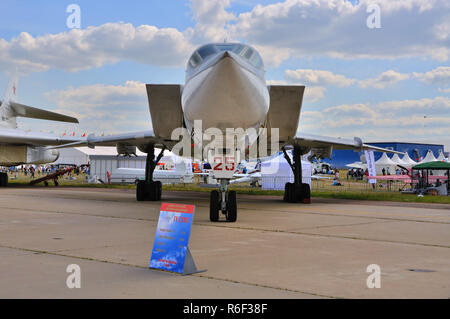 Moskau, Russland - 23 AUG 2015: strategische Streik Bomber Tu-22 M nach hinten losgehen, präsentiert auf der 12. MAKS-2015 Internationalen Luft- und Raumfahrtmesse am 28. August Stockfoto