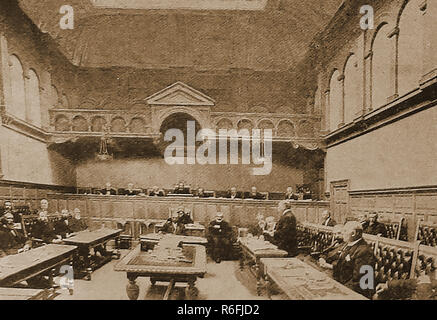 Ein frühes Foto von einer Sitzung der Isle of Mann Manx Parlament (tynwald) in den späten 1800er. Ursprünglich wurde das Hohe Gericht von: Tynwald (Ard-whaiyl Tinvaal benannt Stockfoto