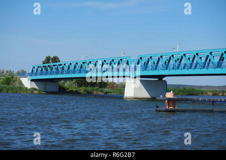 Auf dem peenestrom vor Zecheriner Brücke Stockfoto