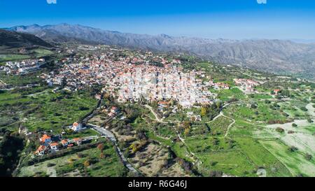 Antenne Pano Lefkara, Larnaca, Zypern Stockfoto