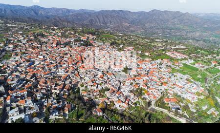 Antenne Pano Lefkara, Larnaca, Zypern Stockfoto