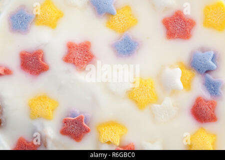 Hausgemachte Joghurt Mahlzeit mit Obst, selektiven Fokus. Stockfoto