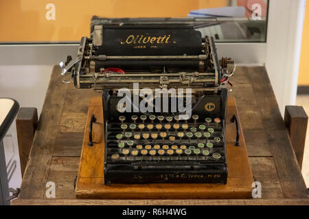 Vintage Olivetti italienischer Schreibmaschine Stockfoto