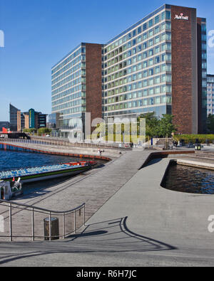 Kalvebod Wave und Marriott Hotel, der Kalvebod Brygge, Vesterbro, Kopenhagen, Dänemark, Skandinavien Stockfoto