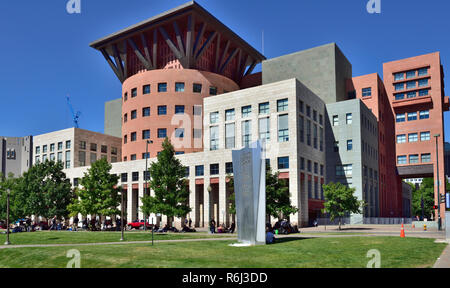 Außerhalb von Denver Public Library Gebäude Komplex im Civic Center, Goldenes Dreieck in der Innenstadt von Denver, Colorado, USA Stockfoto