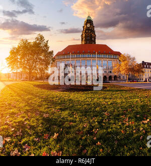 Neues Rathaus am Rathaus Platz in Dresden, Sachsen, Deutschland. Stockfoto