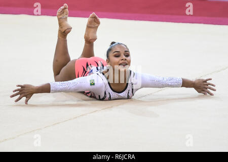 Doha, Katar. 3. November, 2018. FLAVIA SARAIVA aus Brasilien konkurriert während der Frauen Fußbodenübung Event Finale Wettbewerb auf dem Aspire Dome in Doha, Katar. Credit: Amy Sanderson/ZUMA Draht/Alamy leben Nachrichten Stockfoto