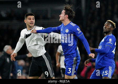 London, Großbritannien. 05 Dez, 2018. Während der Premier League Match zwischen Fulham und Leicester City im Craven Cottage, London, England am 5. Dezember 2018. Foto von Carlton Myrie. Nur die redaktionelle Nutzung, eine Lizenz für die gewerbliche Nutzung erforderlich. Keine Verwendung in Wetten, Spiele oder einer einzelnen Verein/Liga/player Publikationen. Credit: UK Sport Pics Ltd/Alamy leben Nachrichten Stockfoto