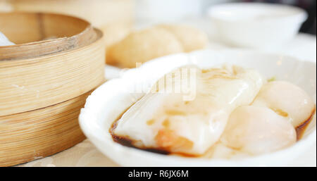 Gedünsteter Dim Sum Essen im chinesischen Restaurant Stockfoto