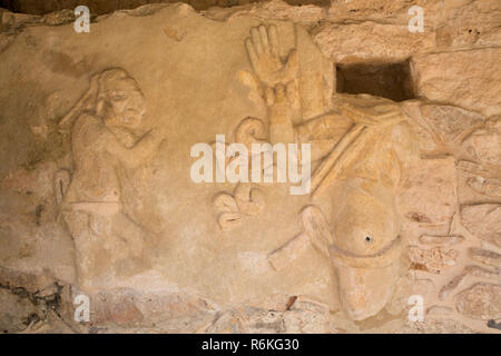 Stuck Reliefs, Schloss von Kukulcan, Maya Ruinen, Mayapan Archäologische Stätte, Yucatan, Mexiko Stockfoto