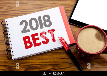 Handschrift Ansagetext angezeigt Beste 2018. Business Konzept für Wahl Sie notepad Hinweis Papier auf Holz- Hintergrund mit Space Office Anzeigen mit Bleistift Marker geschrieben Stockfoto