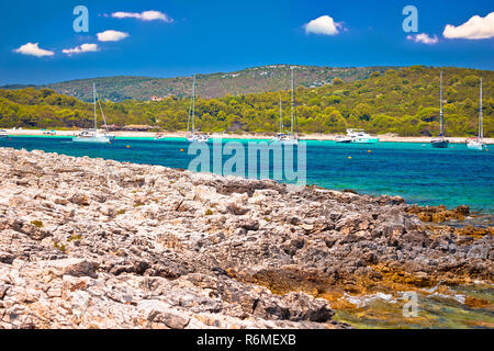 Sakarun Strand yachting und Blick auf die Bucht auf der Insel Dugi Otok Stockfoto