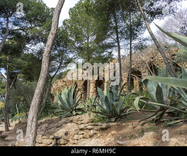 Park Guell spalten und Viadukte Stockfoto