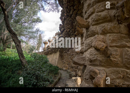 Park Guell spalten und Viadukte Stockfoto