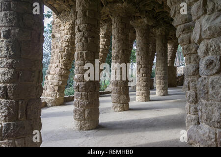 Park Guell spalten und Viadukte Stockfoto