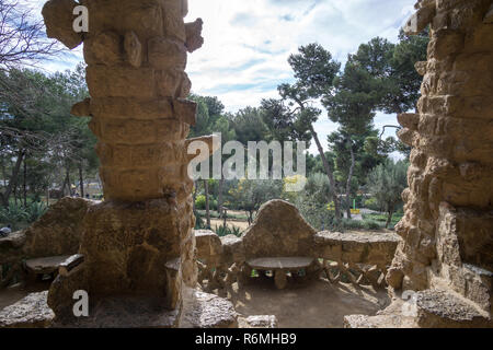 Park Guell spalten und Viadukte Stockfoto