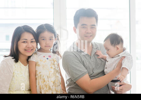 Porträts der asiatischen Familie Stockfoto