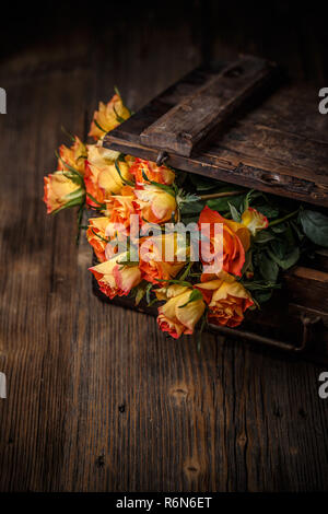 Bouquet von orange Rosen Stockfoto