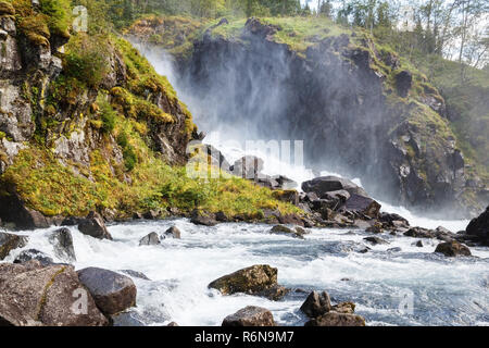 Der Teil der Latefossen, einer der größten Wasserfälle in Norwegen. Stockfoto