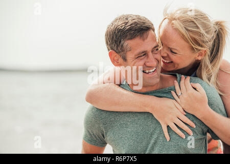 Paar am Strand Stockfoto