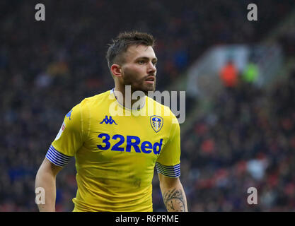 1. Dezember 2018, Bramall Lane, Sheffield, England; Sky Bet Meisterschaft, Sheffield United v Leeds United; Stuart Dallas von Leeds United Credit: Conor Molloy/News Bilder der Englischen Football League Bilder unterliegen DataCo Lizenz Stockfoto